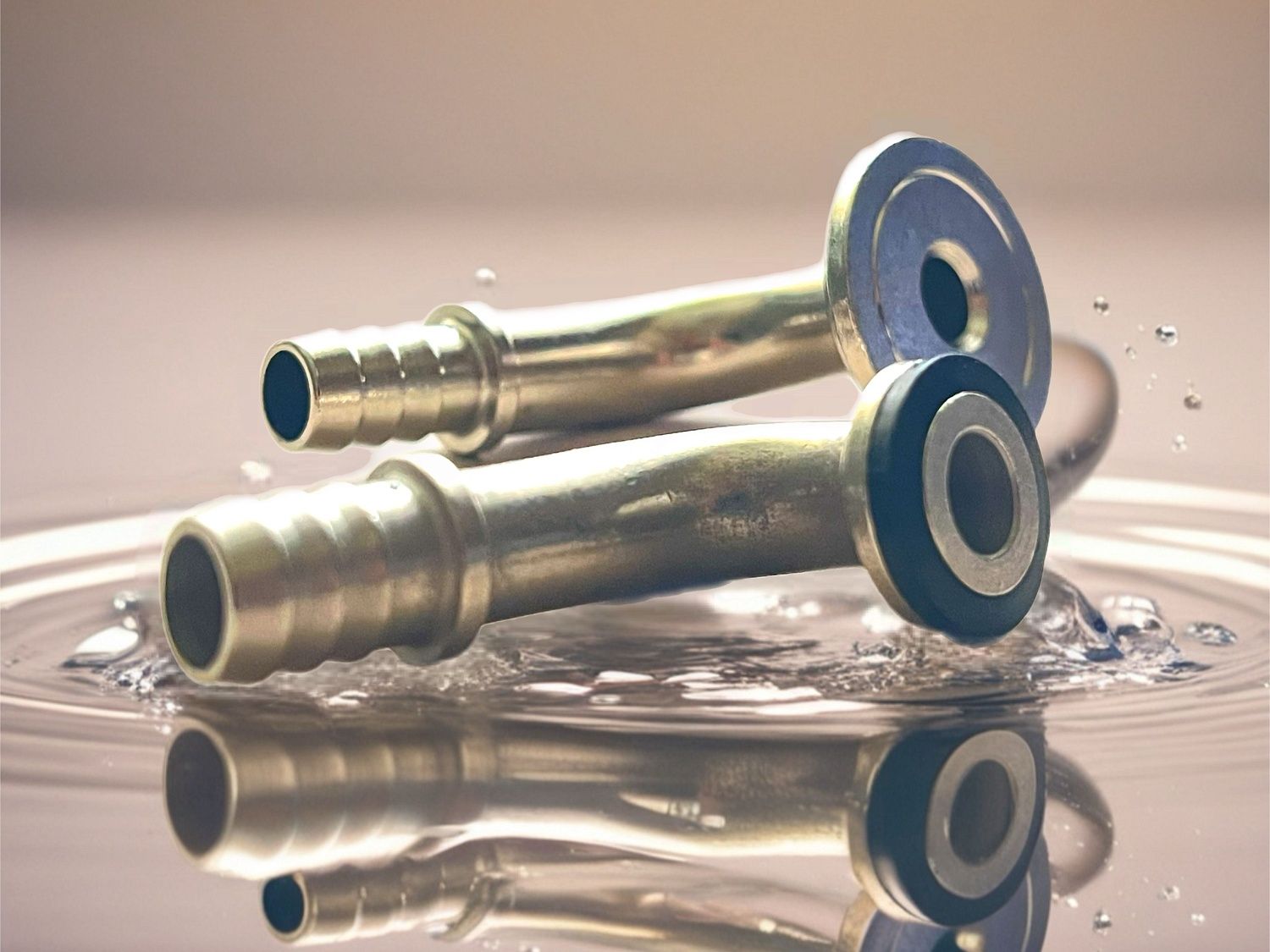 Поставка комплектующих для производства гибкой подводки