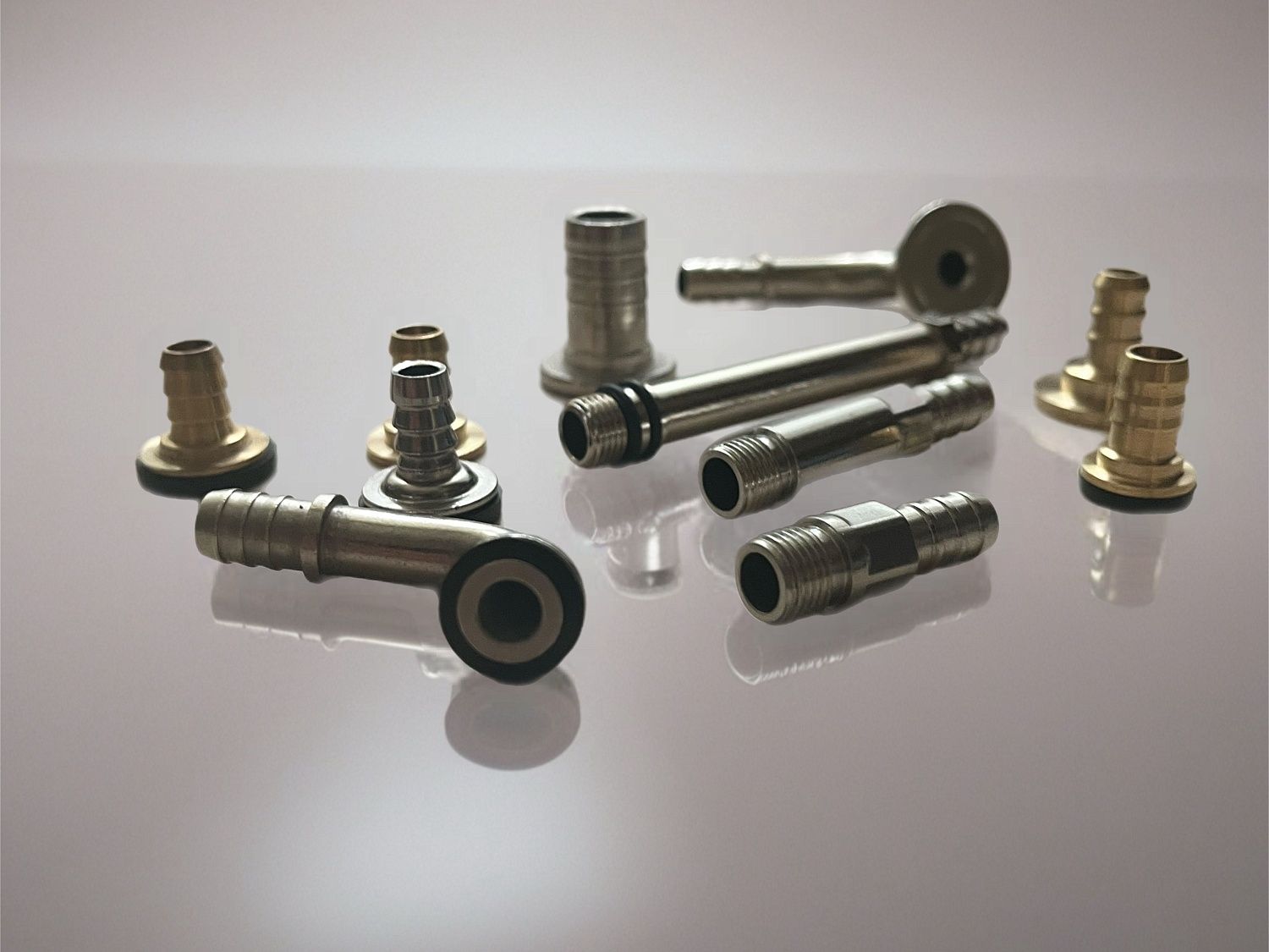 Поставка комплектующих для производства гибкой подводки